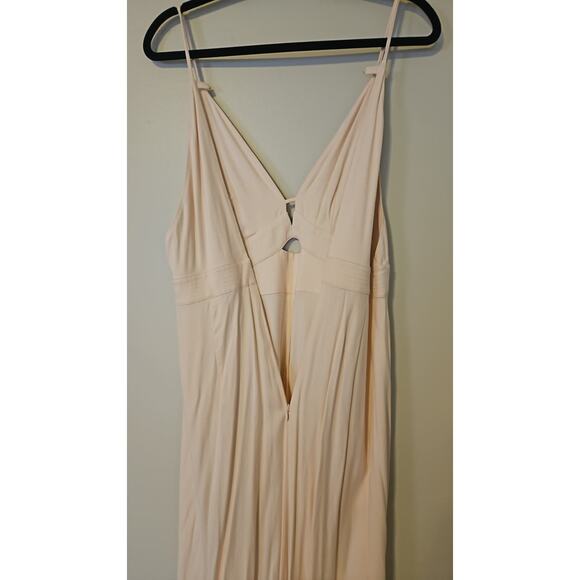 Reiss Ellis Plunge Bodycon Midi Dress – Nude - Picture 4 of 7